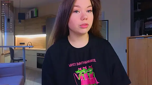 Snapshot of miss_bubbles_ chatting on March 2026 01:09:01 AM miss bubbles online show from March 2026 01:09:01 AM