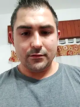 Bradd 32 online show from October 2025 04:38:01 AM