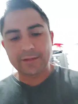 Bradd 32 online show from May 2026 11:29:02 AM