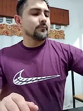 Bradd 32 online show from June 2026 02:22:02 AM