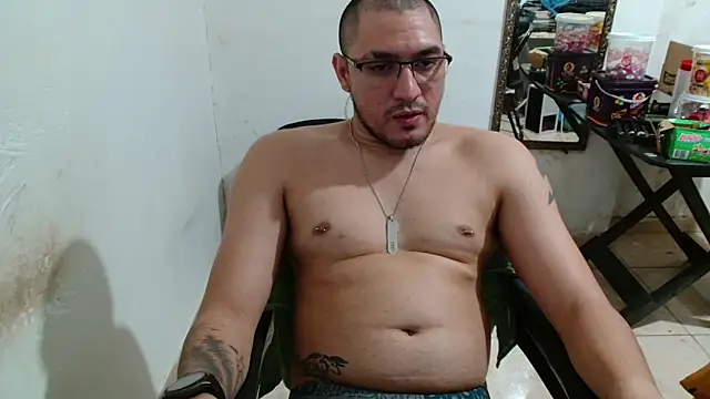 Leonino231 online show from September 2025 11:52:01 PM