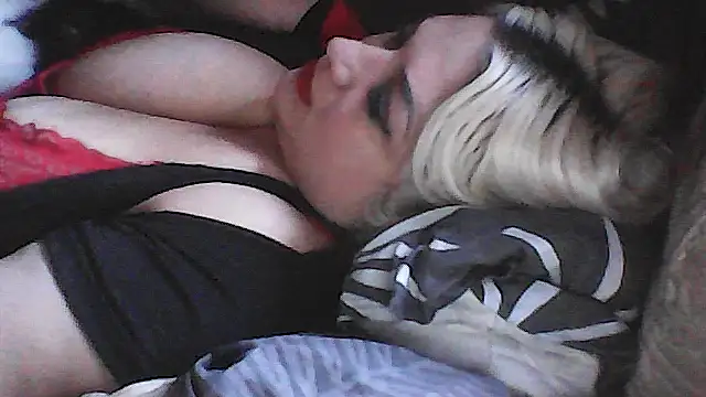 Snapshot of DianaCream chatting on September 2025 06:02:02 AM DianaCream online show from September 2025 06:02:02 AM