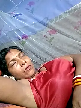 Savita992 online show from May 2026 09:53:02 PM