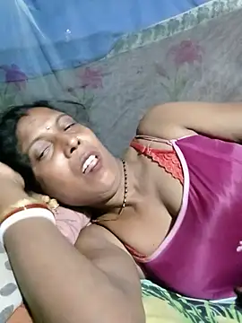 Savita992 online show from July 2026 06:32:01 PM