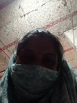 Savita992 online show from August 2026 07:43:01 AM