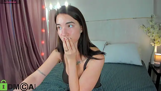 Adelina Bliss online show from May 2026 09:25:02 AM