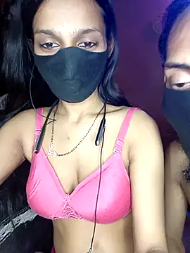 ursumita online show from December 2025 07:53:02 PM