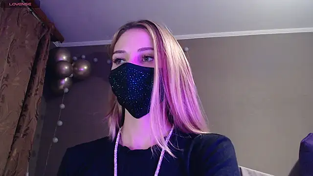 Iris lave online show from November 2025 05:36:02 PM