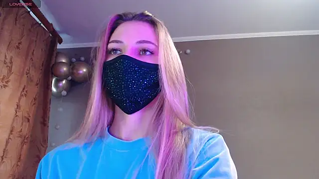 Iris lave online show from November 2025 01:20:01 PM