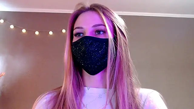 Iris lave online show from May 2026 02:11:01 PM
