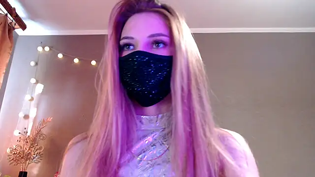 Iris lave online show from May 2026 03:51:02 PM