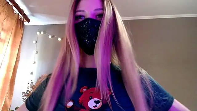 Iris lave online show from May 2026 02:24:02 PM