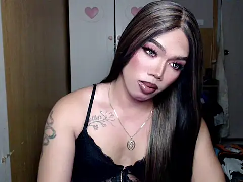 Queen alena online show from February 2026 05:17:02 PM