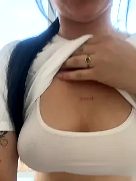 lucy grey25 online show from November 2025 05:34:02 PM