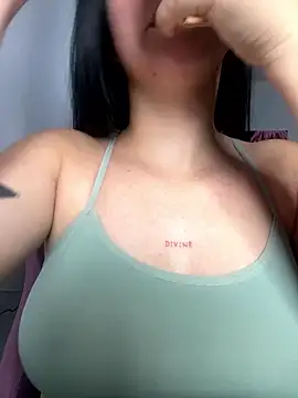 lucy grey25 online show from January 2026 07:08:02 PM