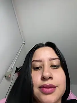 Snapshot of lucy_grey25 chatting on February 2026 02:02:02 PM lucy grey25 online show from February 2026 02:02:02 PM