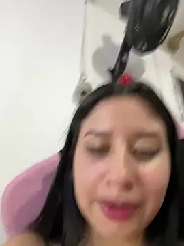 Snapshot of lucy_grey25 chatting on February 2026 03:04:01 AM lucy grey25 online show from February 2026 03:04:01 AM