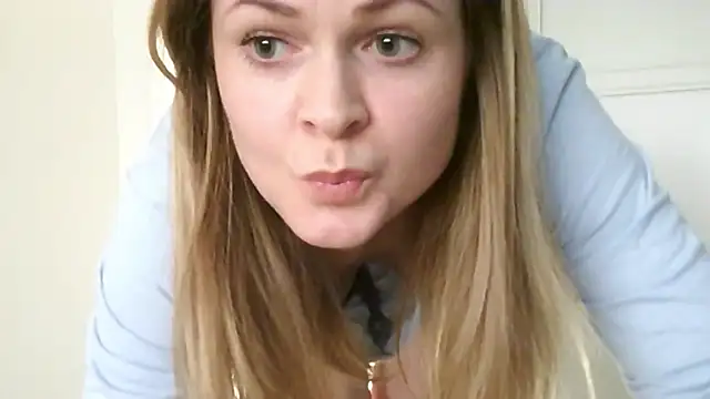 Snapshot of Ginger-bb chatting on March 2026 08:26:33 AM Ginger-bb online show from March 2026 08:26:33 AM