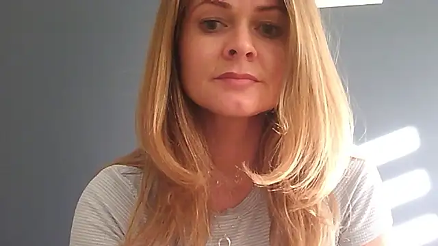 Ginger-bb online show from June 2026 05:03:01 PM