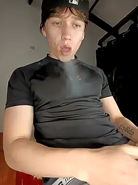 Snapshot of Logan_sixxer chatting on December 2025 02:53:01 AM Logan sixxer online show from December 2025 02:53:01 AM