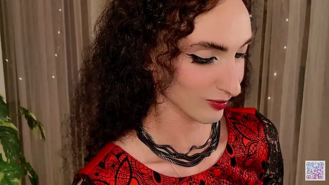 Snapshot of Queen_of_tease chatting on September 2025 04:18:02 PM Queen of tease online show from September 2025 04:18:02 PM