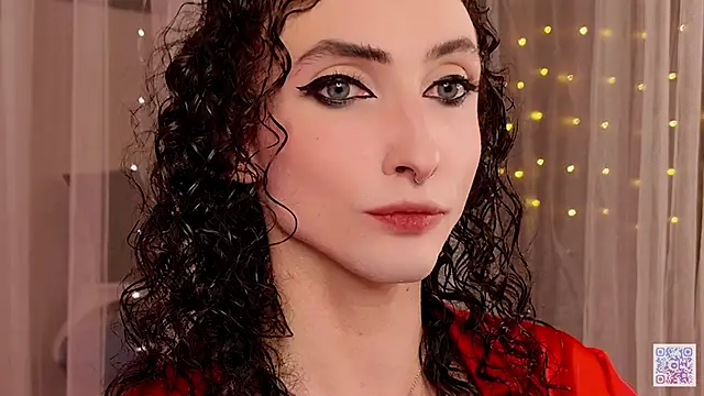 Snapshot of Queen_of_tease chatting on October 2025 05:11:01 PM Queen of tease online show from October 2025 05:11:01 PM