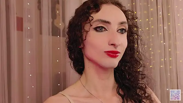 Snapshot of Queen_of_tease chatting on October 2025 06:09:01 PM Queen of tease online show from October 2025 06:09:01 PM