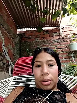 Snapshot of Rous-squir chatting on October 2025 12:45:02 PM Rous-squir online show from October 2025 12:45:02 PM