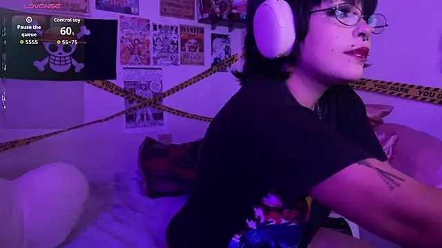 PixelKitty  online show from May 2026 01:45:01 AM