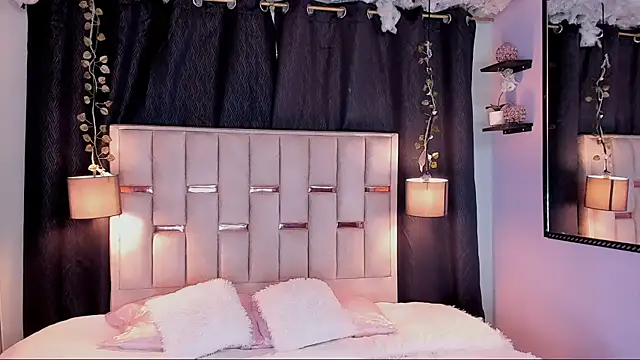 Hanzking01 online show from November 2025 03:23:02 AM