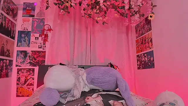 FluffyMelons online show from April 2026 11:09:02 PM