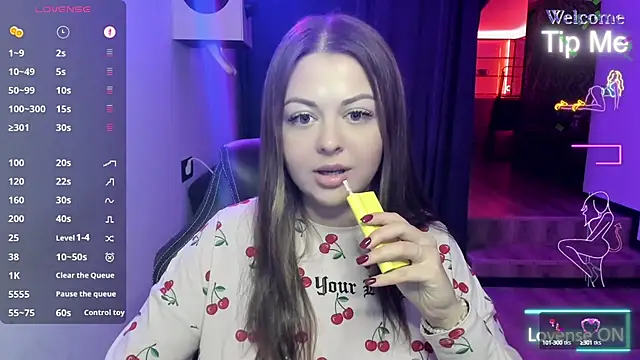 Snapshot of AlisaSkylar chatting on October 2025 07:01:01 PM AlisaSkylar online show from October 2025 07:01:01 PM