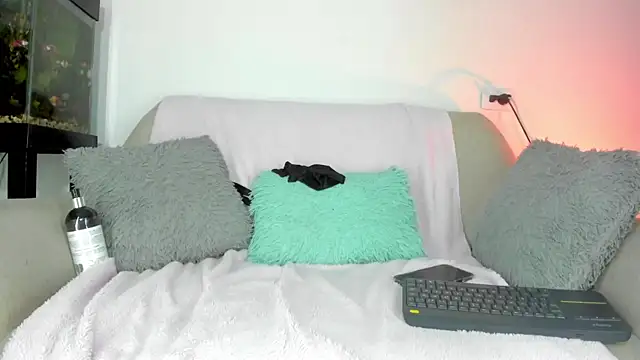 teo saenz online show from October 2025 03:07:02 AM