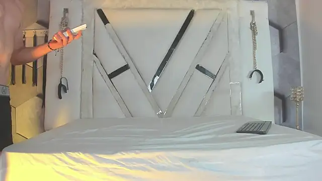 PeterBowel online show from September 2025 03:10:02 AM