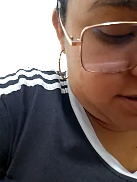 melodycharlotte online show from September 2025 04:45:01 AM