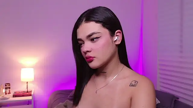 Snapshot of DulceDuarte chatting on February 2026 10:17:01 PM DulceDuarte online show from February 2026 10:17:01 PM