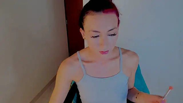 Snapshot of Madison_charlotte chatting on October 2025 06:47:01 AM Madison charlotte online show from October 2025 06:47:01 AM