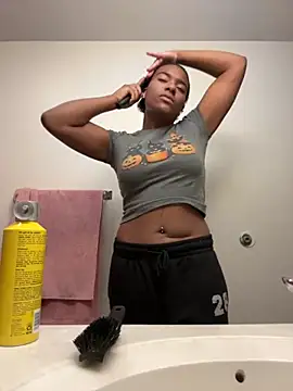 Snapshot of Tu_GataLinda chatting on October 2025 01:23:02 PM Tu GataLinda online show from October 2025 01:23:02 PM