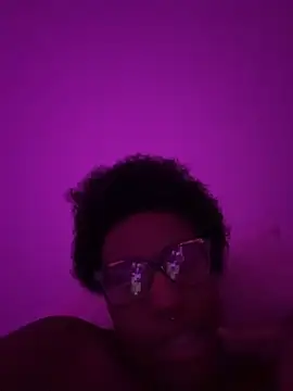 Snapshot of Tu_GataLinda chatting on October 2025 03:52:02 AM Tu GataLinda online show from October 2025 03:52:02 AM