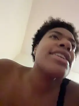 Snapshot of Tu_GataLinda chatting on November 2025 03:36:02 PM Tu GataLinda online show from November 2025 03:36:02 PM