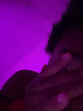 Snapshot of Tu_GataLinda chatting on November 2025 05:14:01 PM Tu GataLinda online show from November 2025 05:14:01 PM