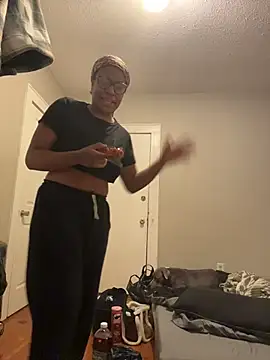 Snapshot of Tu_GataLinda chatting on November 2025 03:15:01 AM Tu GataLinda online show from November 2025 03:15:01 AM