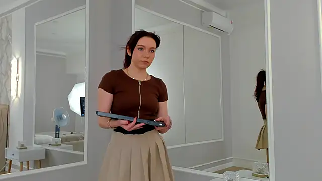 Snapshot of NoraHaynes chatting on February 2026 03:07:02 AM NoraHaynes online show from February 2026 03:07:02 AM