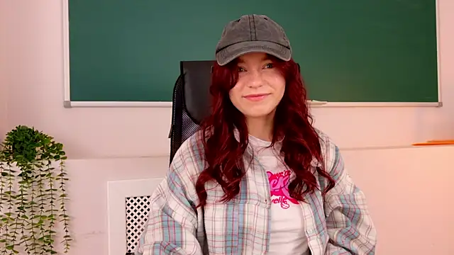 NoraHaynes online show from June 2026 01:43:02 AM
