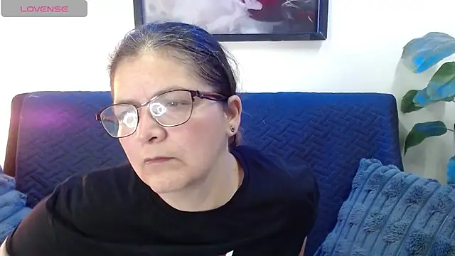 Snapshot of Linda_banks_ chatting on October 2025 02:44:01 AM Linda banks online show from October 2025 02:44:01 AM