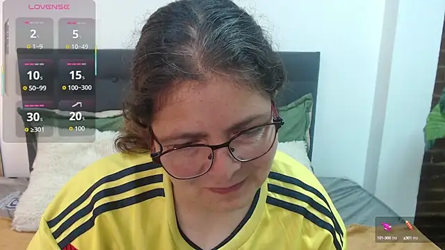 Snapshot of Linda_banks_ chatting on October 2025 01:17:02 AM Linda banks online show from October 2025 01:17:02 AM