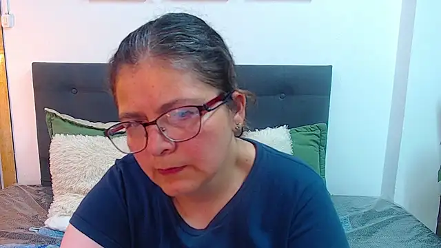 Snapshot of Linda_banks_ chatting on October 2025 01:50:01 AM Linda banks online show from October 2025 01:50:01 AM