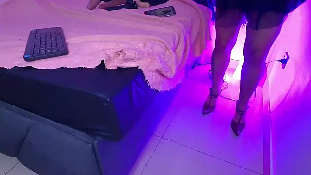 bonny wild online show from September 2025 08:56:02 PM