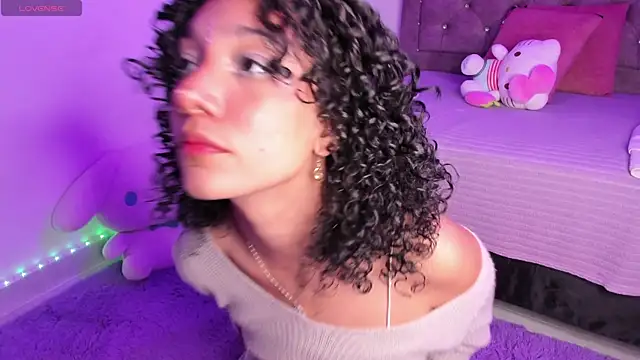 aline ackerman online show from November 2025 02:33:01 AM