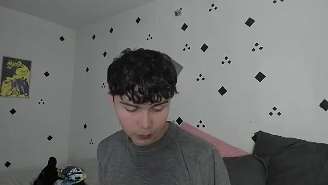 crushnier1 online show from September 2025 05:48:01 PM